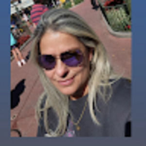 Meet your Posher, Yeny